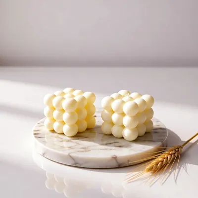 Bianco Latte Molded Candle