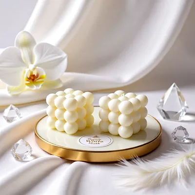 Saudi White Musk Molded Candle